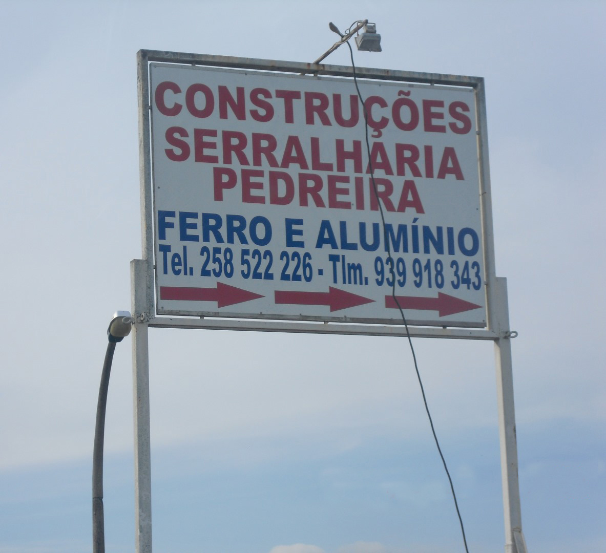 CONSTRUÇÕES & SERRALHARIA PEDREIRA